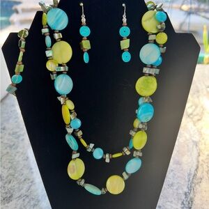 Source Unknown Turquoise and Lime Necklace Set